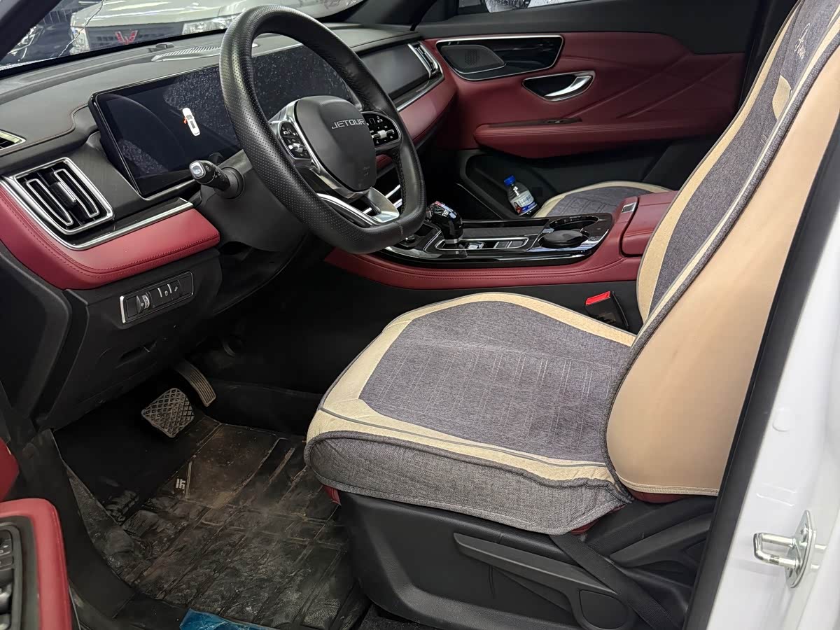 Jetour Jetour X70 PLUS 1.5 л 2024 г. Белый, пробег 12000 км