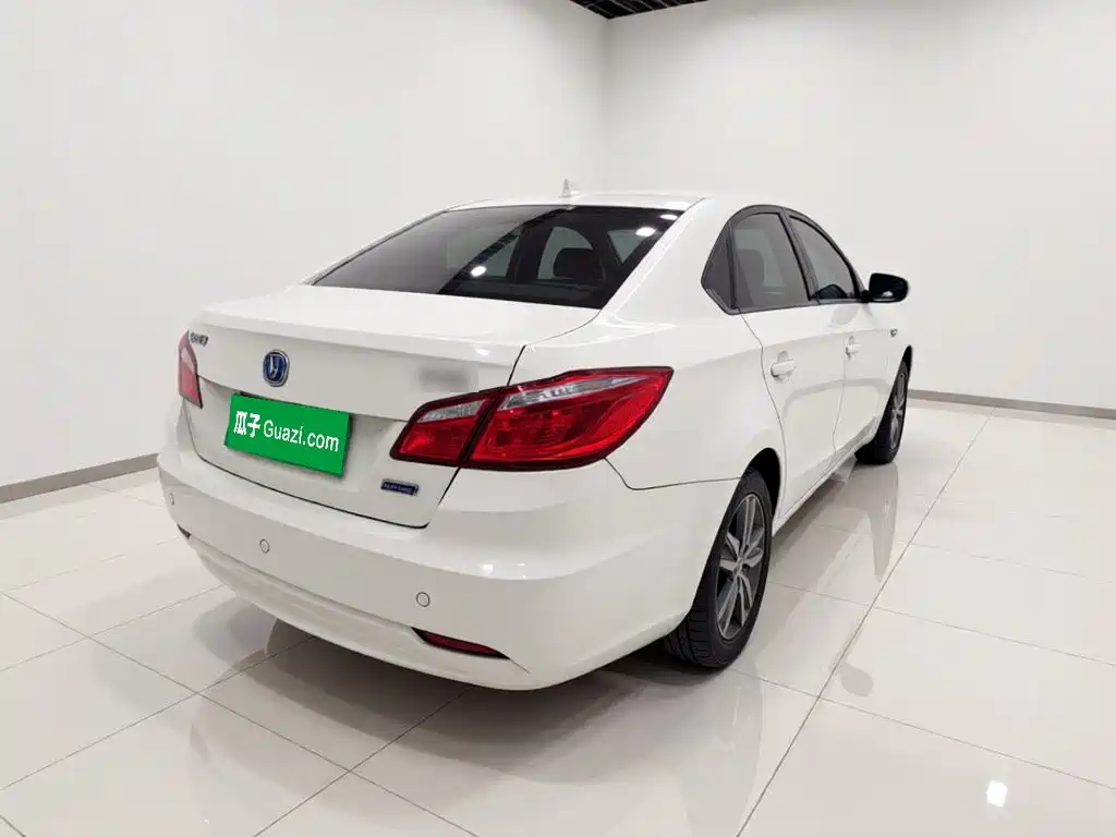 Changan Eado — миниатюра 6