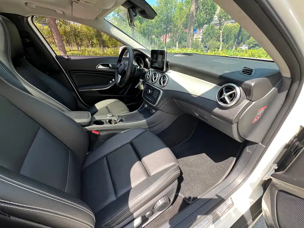 Mercedes-Benz GLA — миниатюра 9