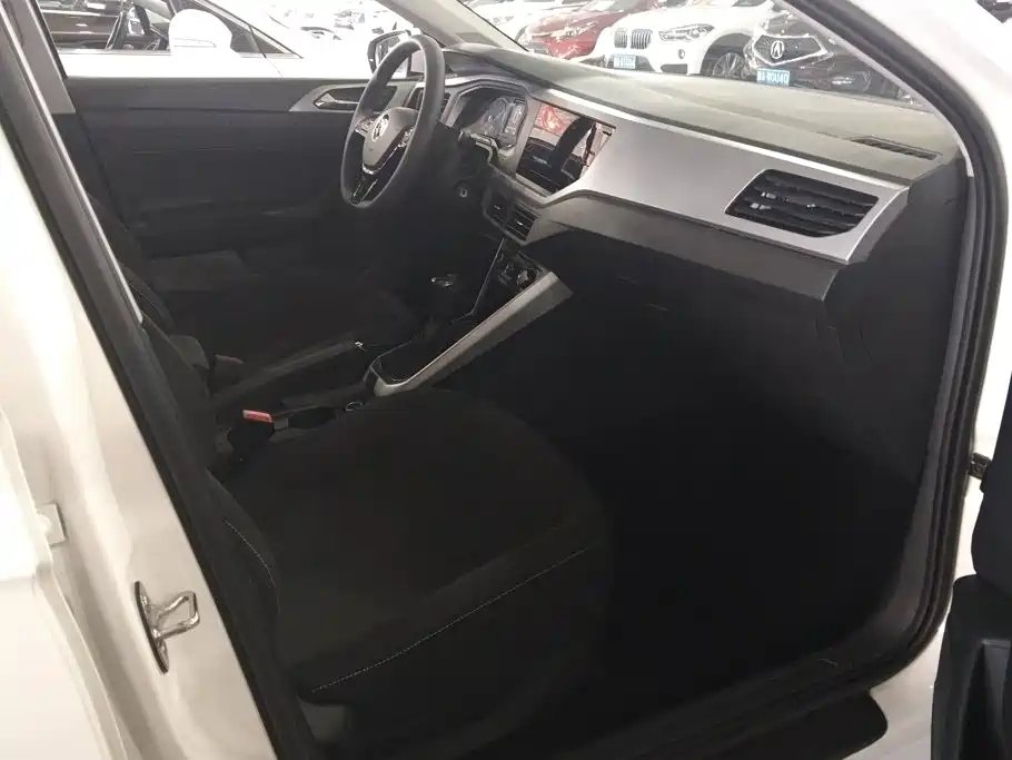 Volkswagen Polo — миниатюра 8
