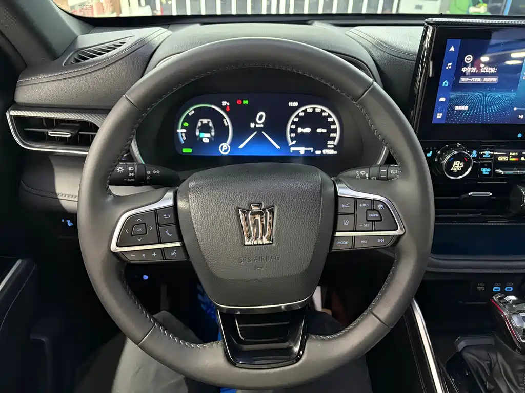 Toyota Crown Kluger — миниатюра 10