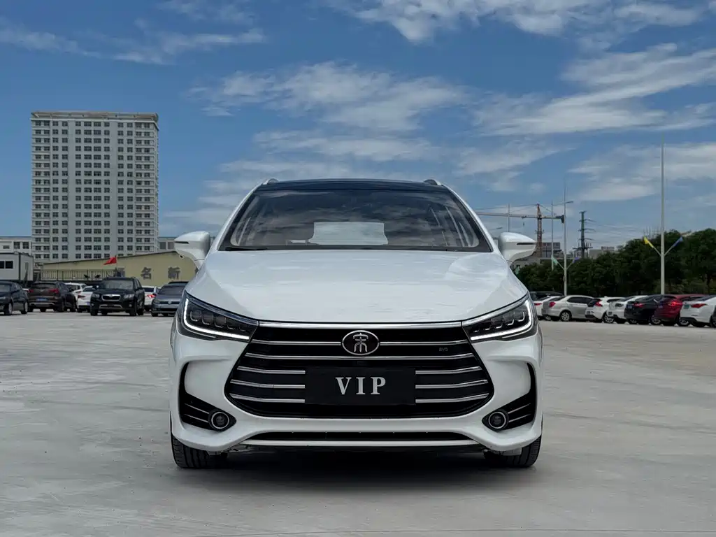 BYD MAX — миниатюра 2