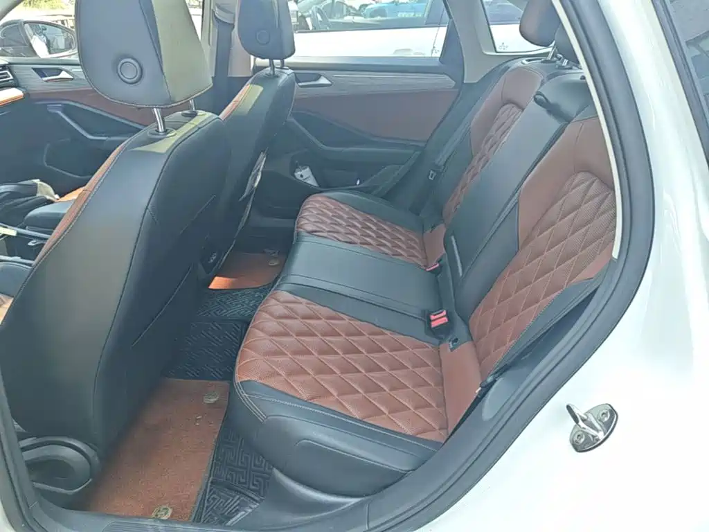 Volkswagen Sagitar — миниатюра 17