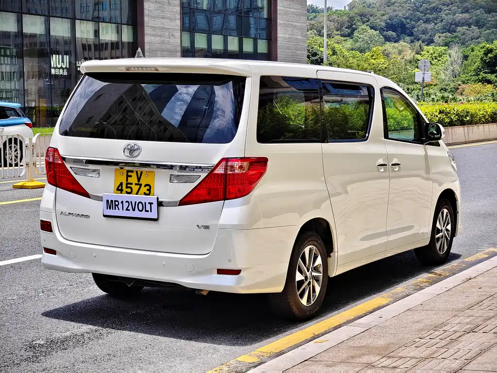Toyota Alphard 2012 3.5L Luxury