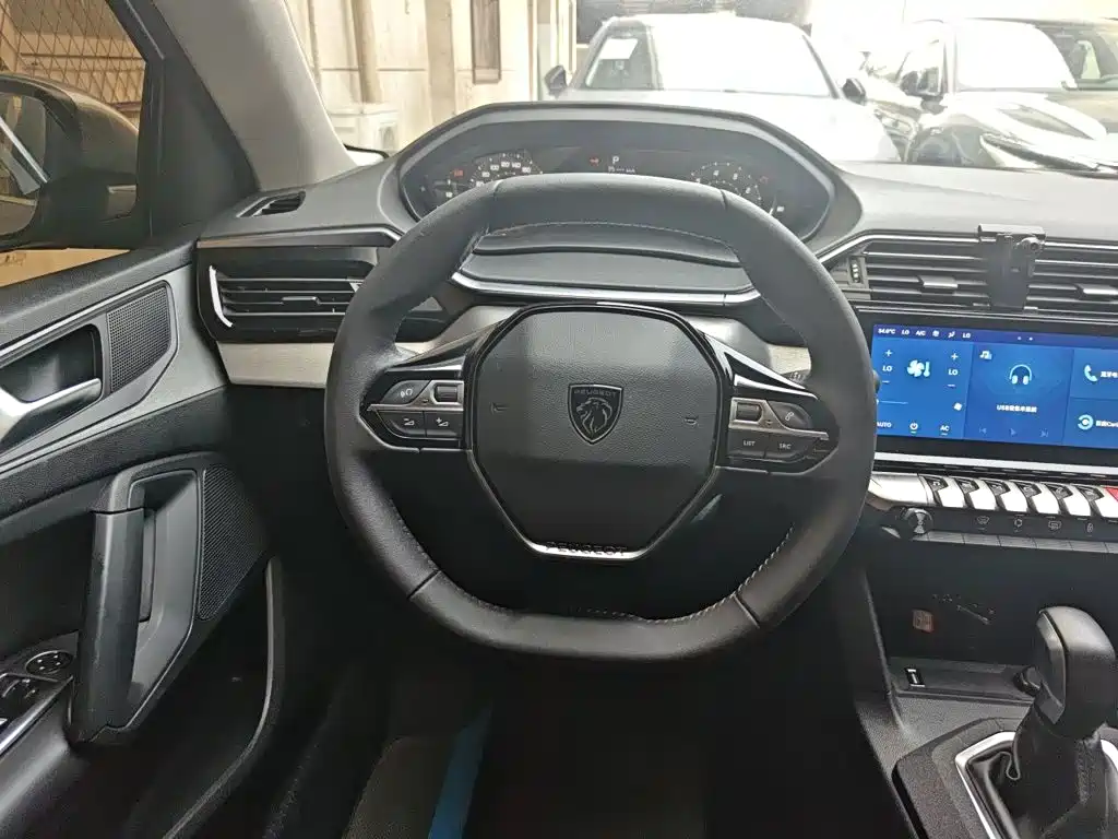 Peugeot 408 — миниатюра 3