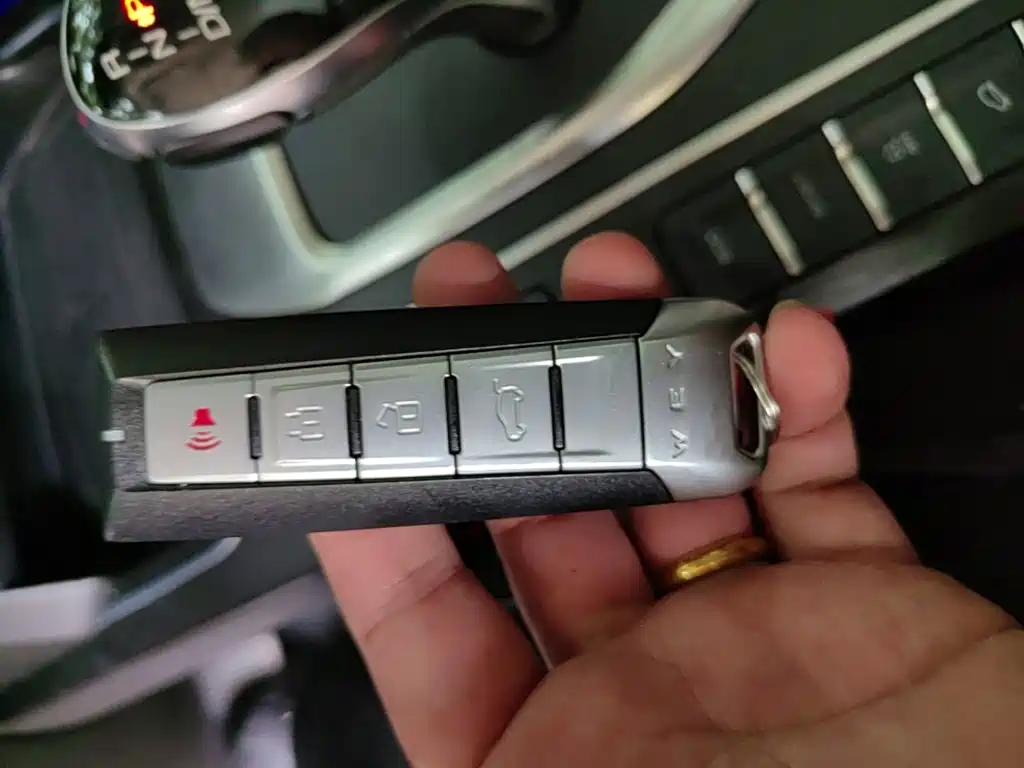 Wey Wey VV6 — миниатюра 9