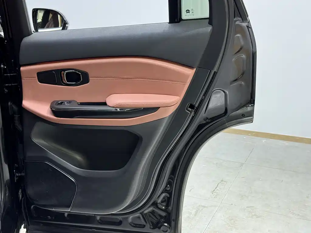 NIO EC6 — миниатюра 22