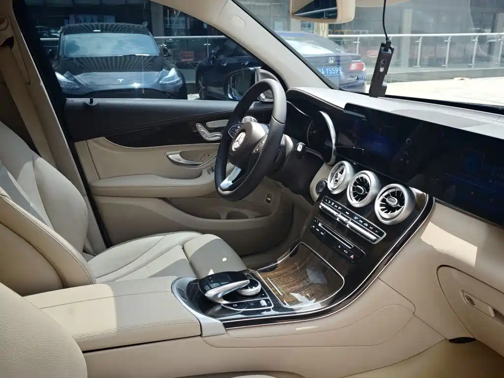 Mercedes-Benz GLC — миниатюра 15