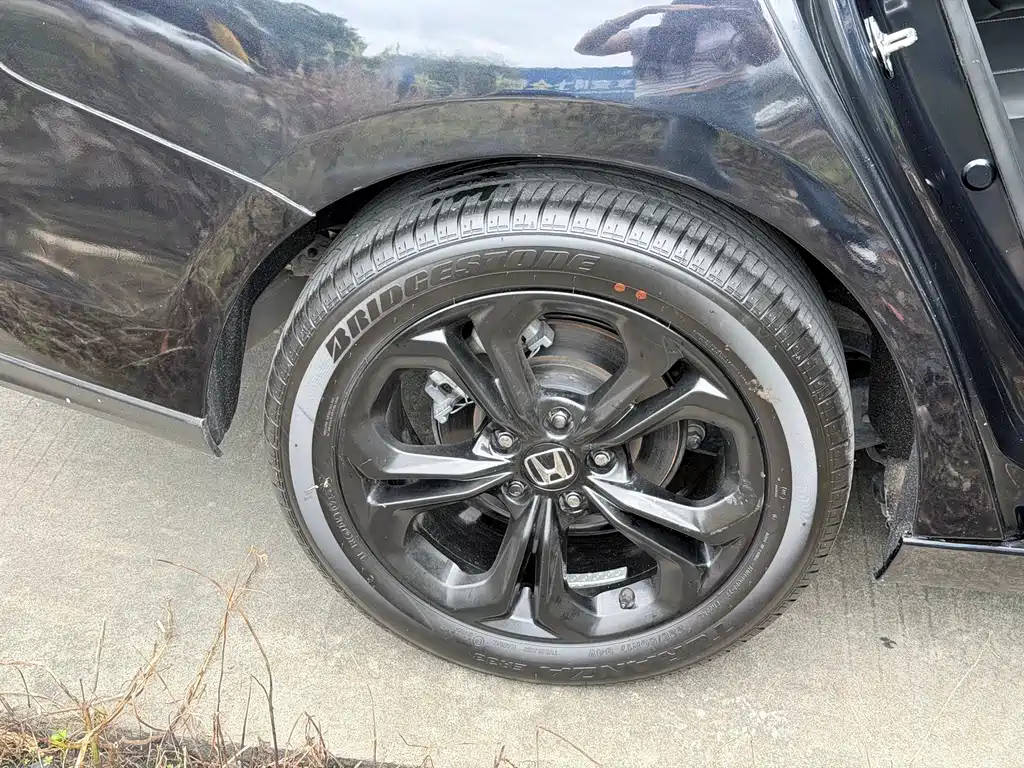 Honda Accord — миниатюра 14