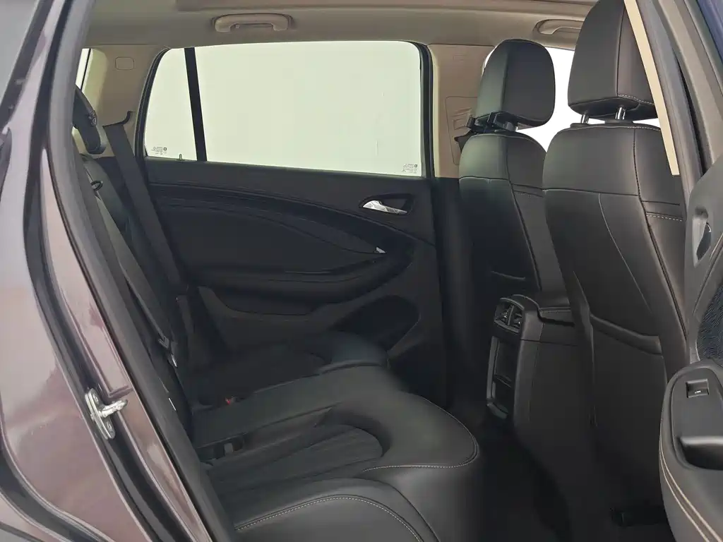 Buick Envision Plus — миниатюра 17