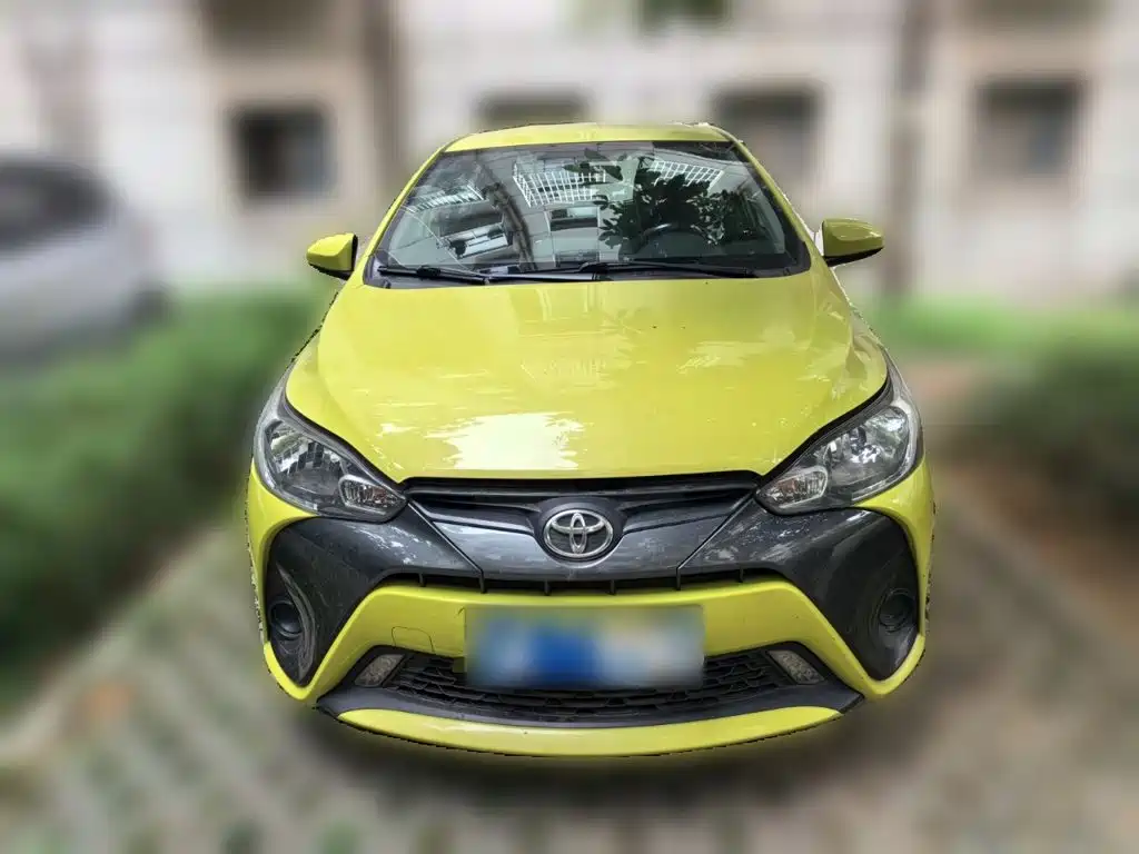 Toyota Yaris L — миниатюра 2