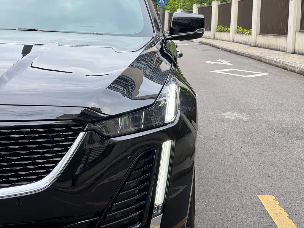 Cadillac CT5 2023 28T Luxury （ Standard ）