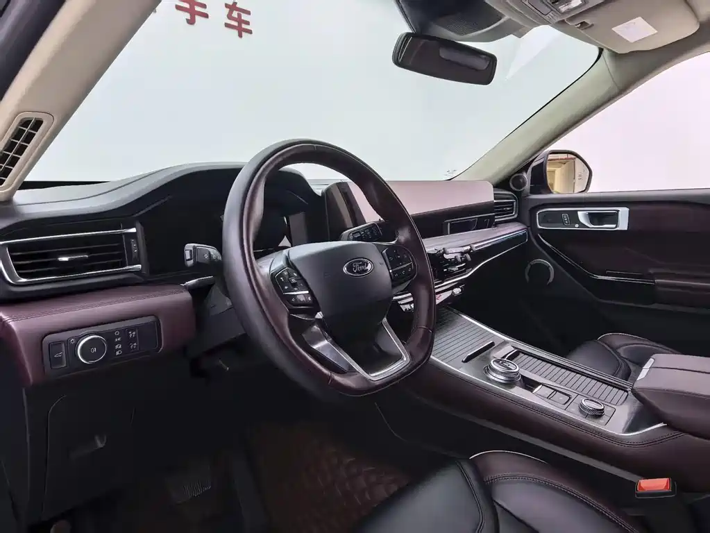 Ford Explorer — миниатюра 17