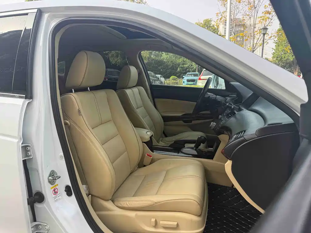 Honda Crosstour — фотографии объявления, Фото 12