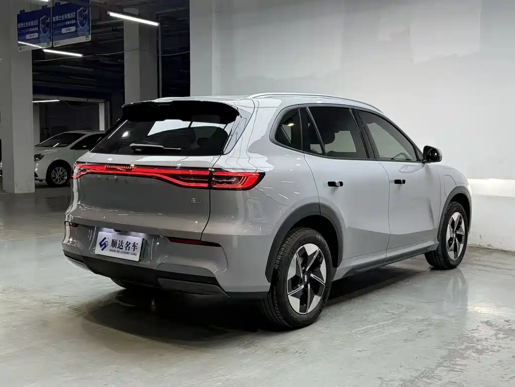 GEELY GALAXY GALAXY E5