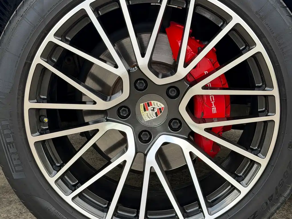 Porsche Cayenne — миниатюра 16