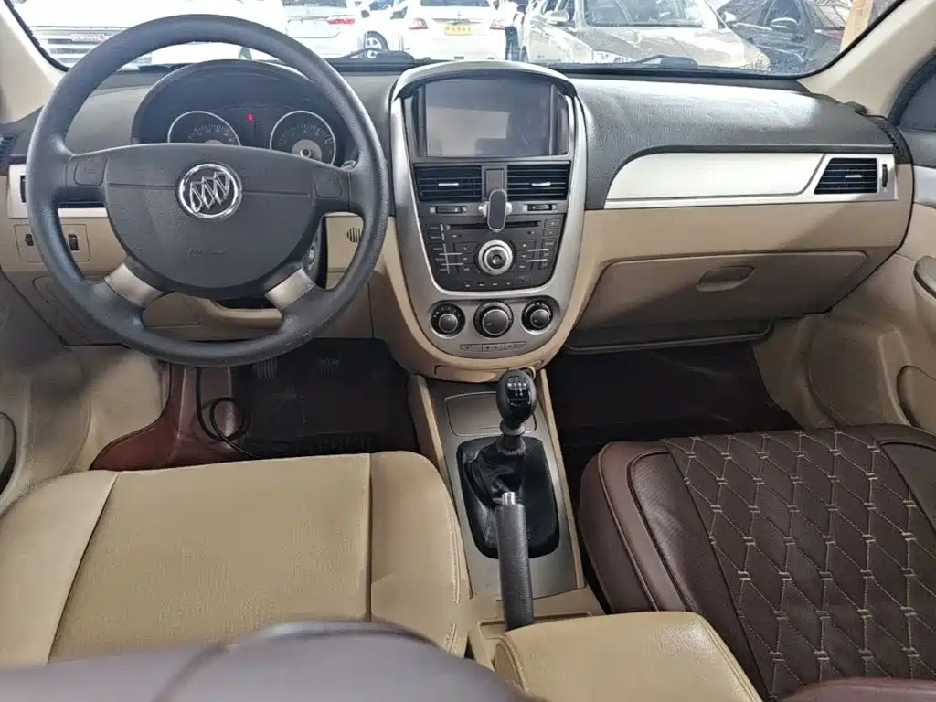 Buick Excelle — миниатюра 10