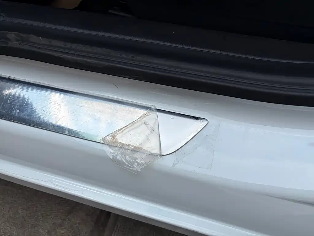 Tesla Model 3 — миниатюра 42