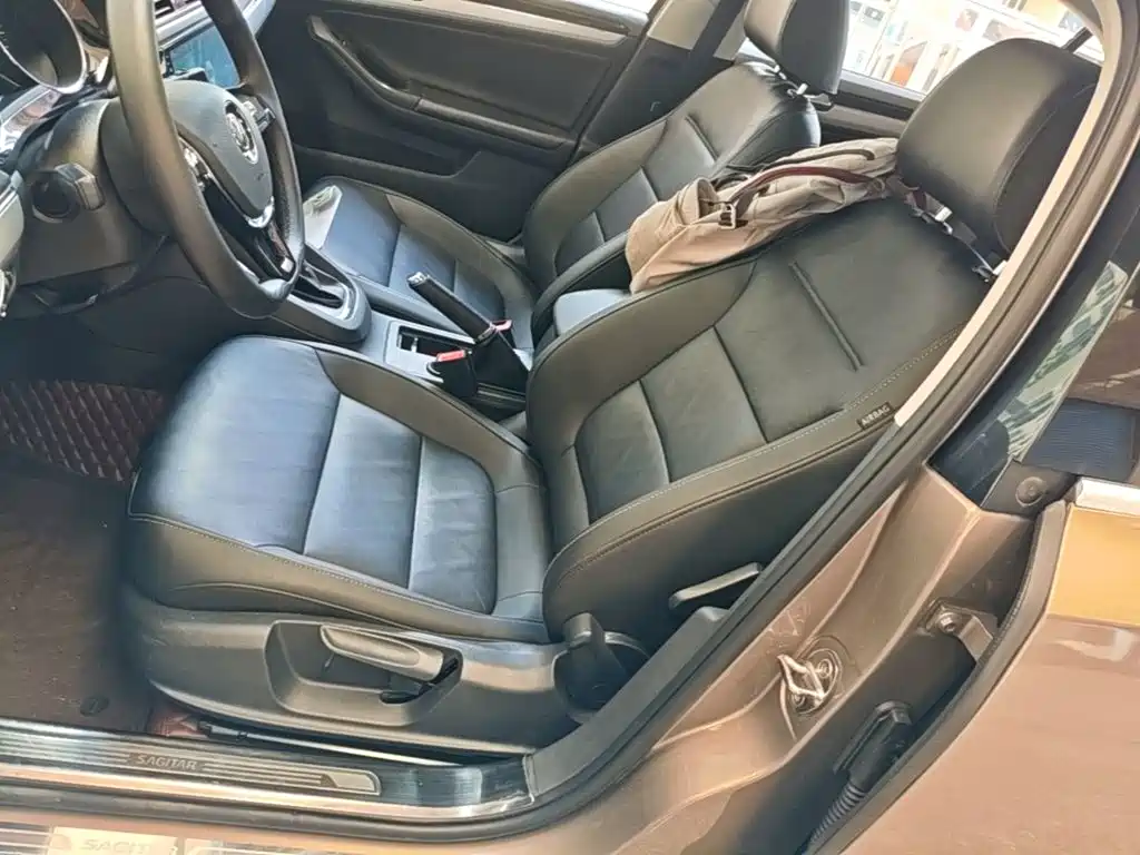 Volkswagen Sagitar — миниатюра 15