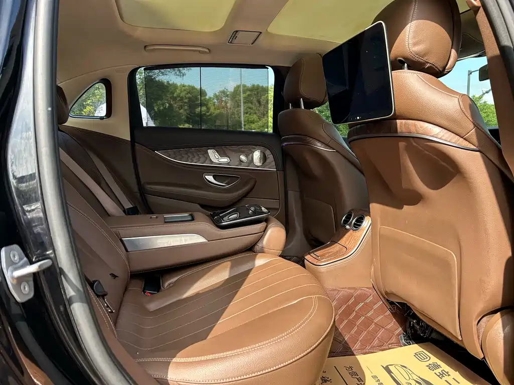 Mercedes-Benz E-Class E 2022 E 300 L Luxury