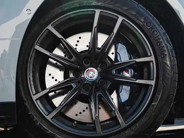 BMW M3 — миниатюра 10