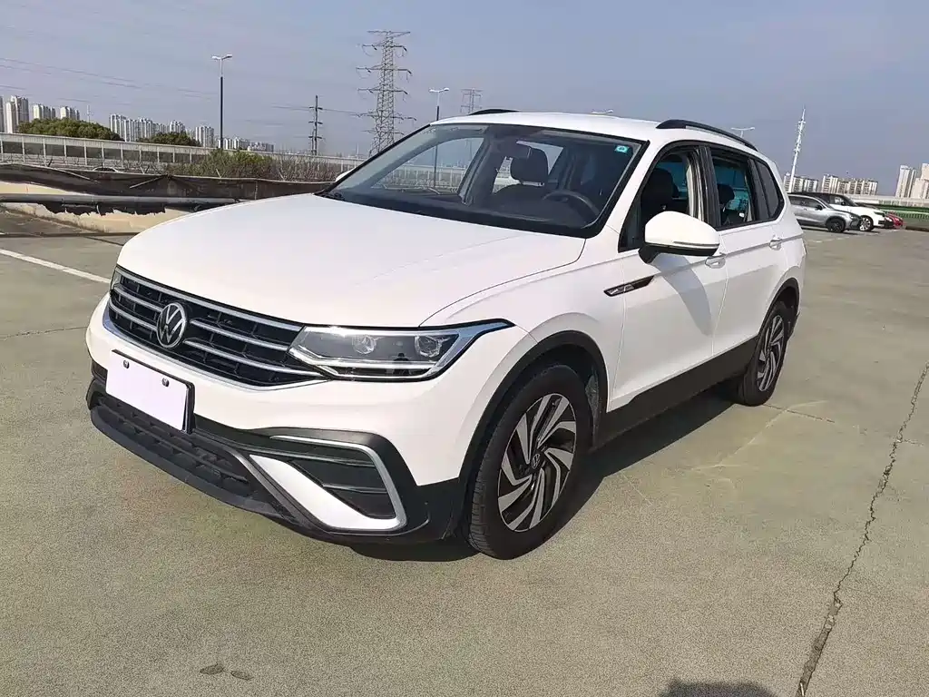 Volkswagen Tiguan L 2022