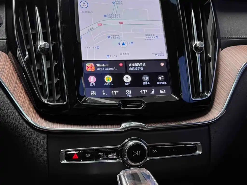 Volvo XC60 — миниатюра 11