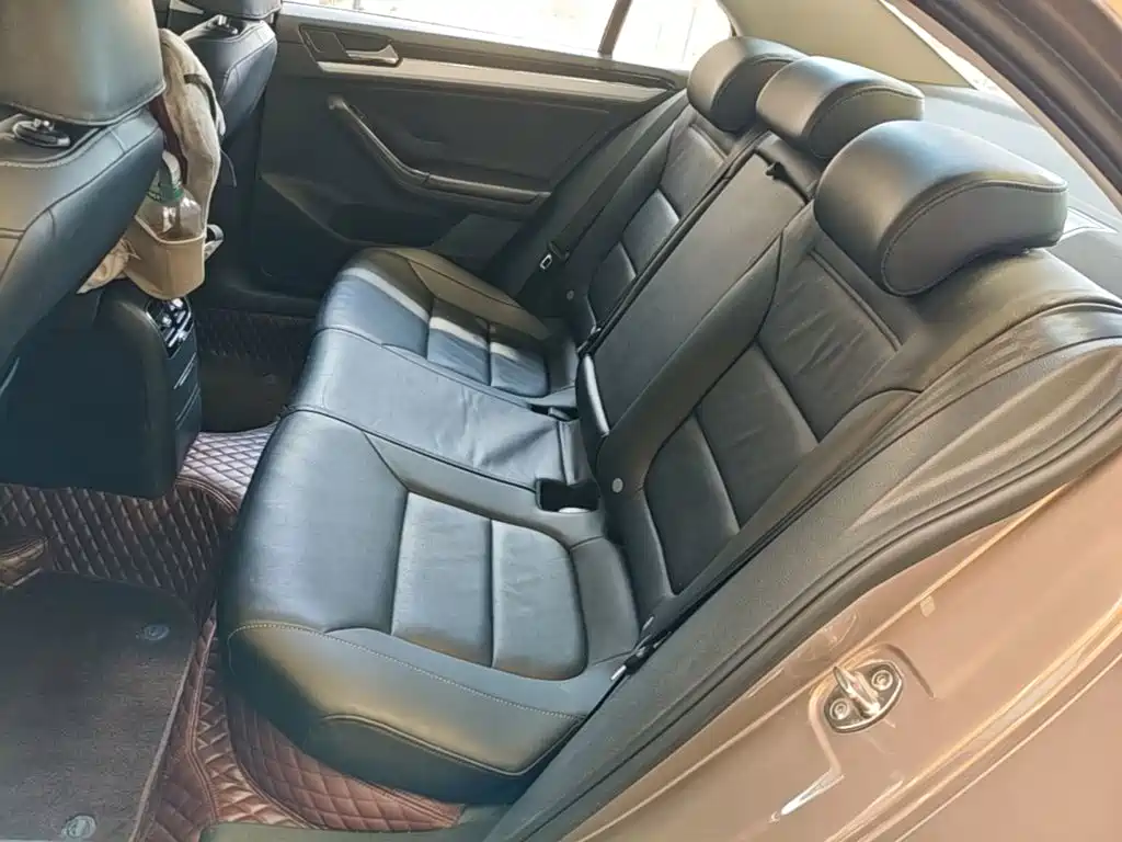 Volkswagen Sagitar — миниатюра 17