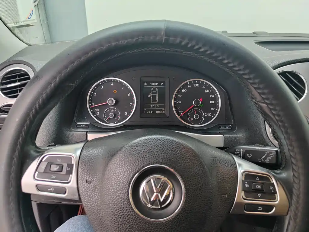 Volkswagen Tiguan 2010 1.8TSI AT