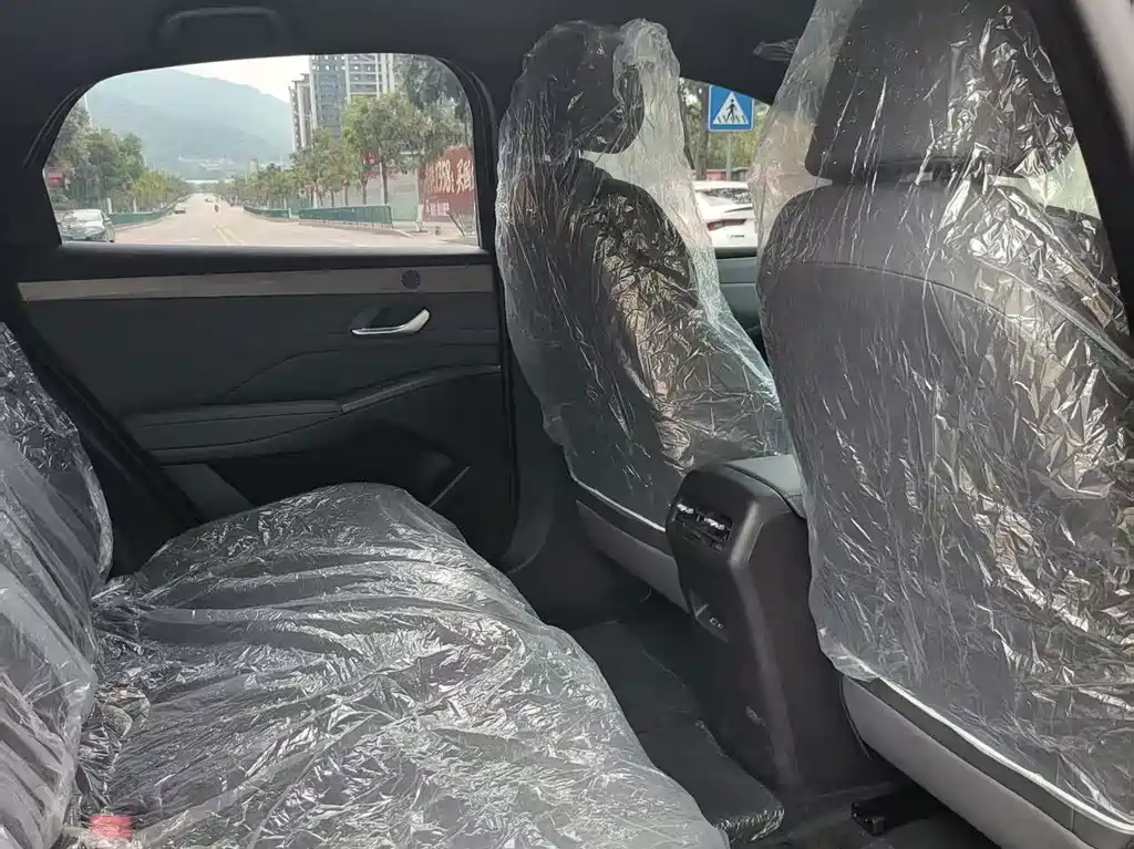 BYD Qin PLUS — миниатюра 8