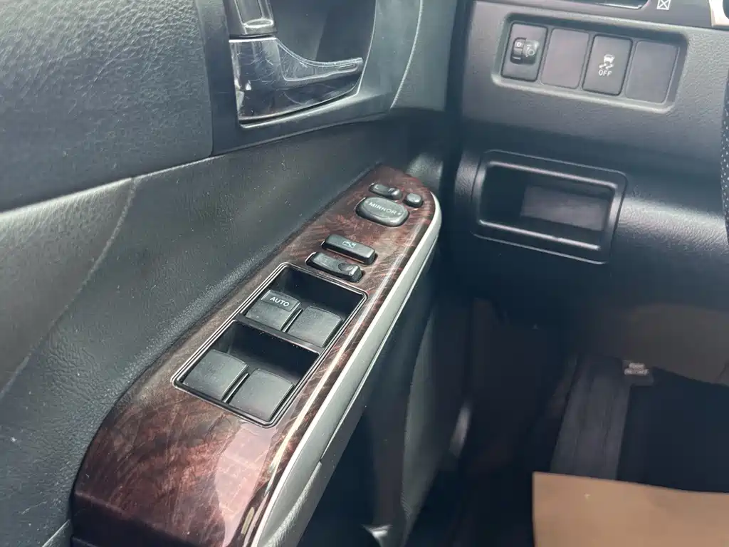 Toyota Camry — миниатюра 15