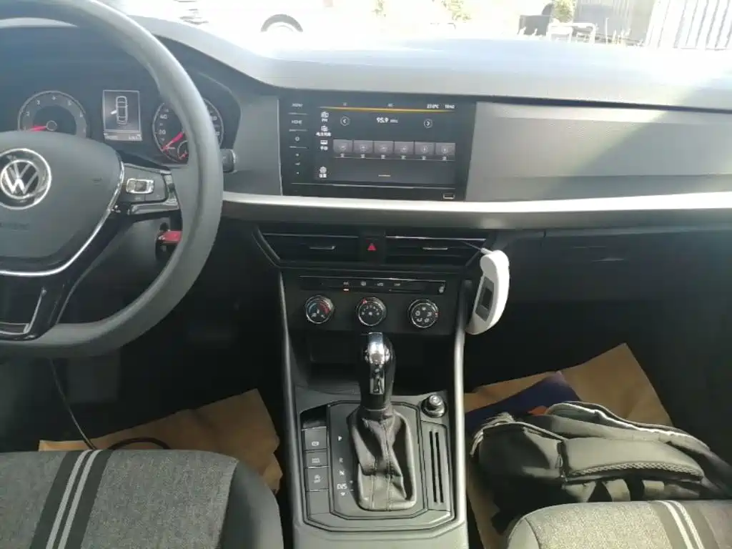 Volkswagen Lavida — миниатюра 13