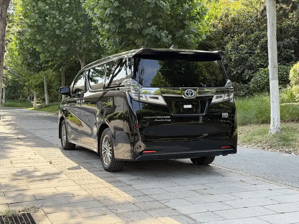 Toyota Vellfire 2021 2.5L HV Luxury
