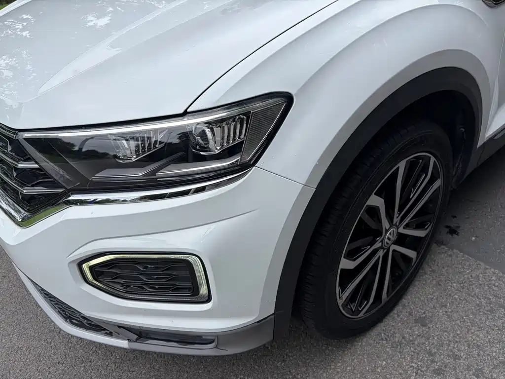 Volkswagen T-Roc — миниатюра 8