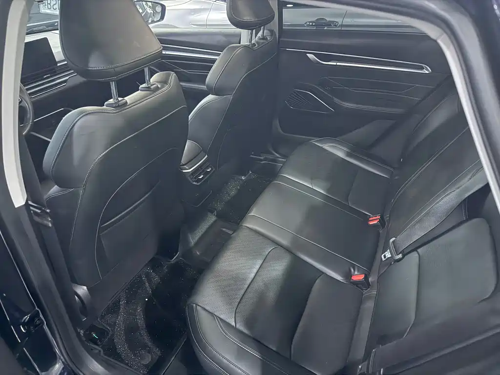 Geely Emgrand — миниатюра 6