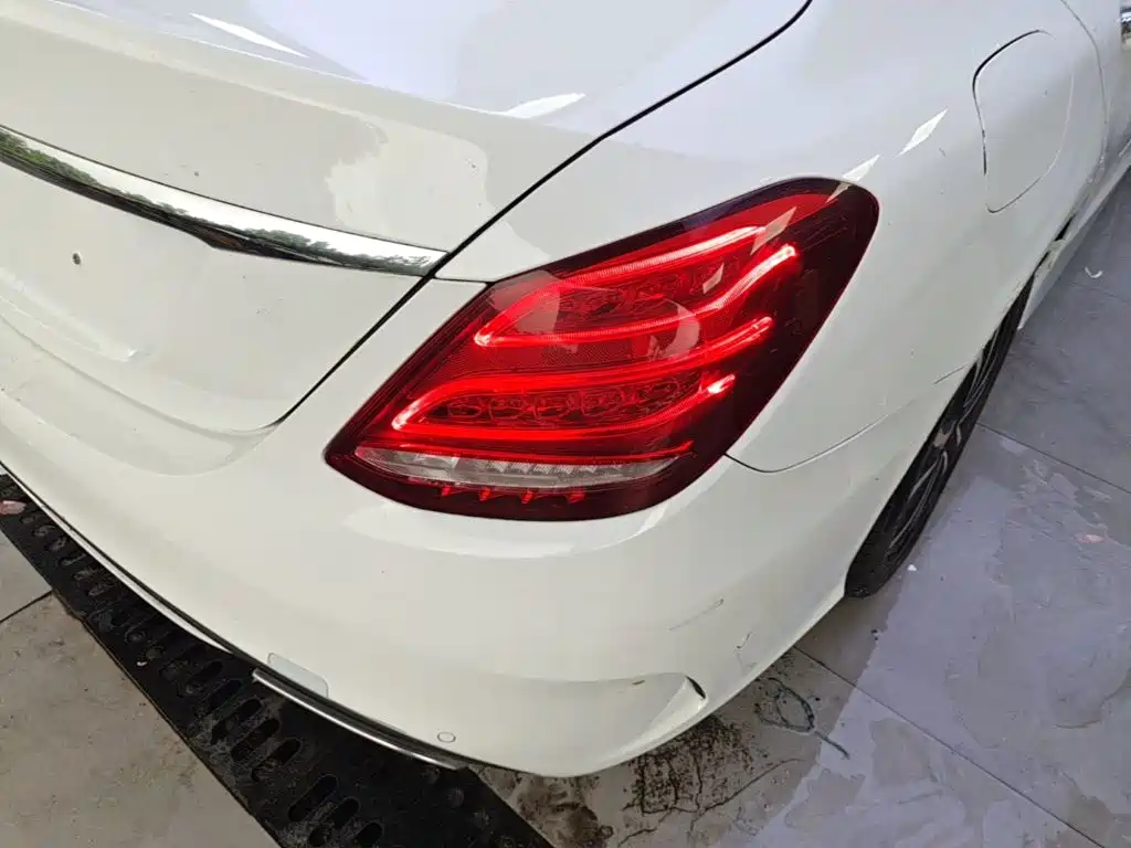 Mercedes-Benz C-Class — миниатюра 8