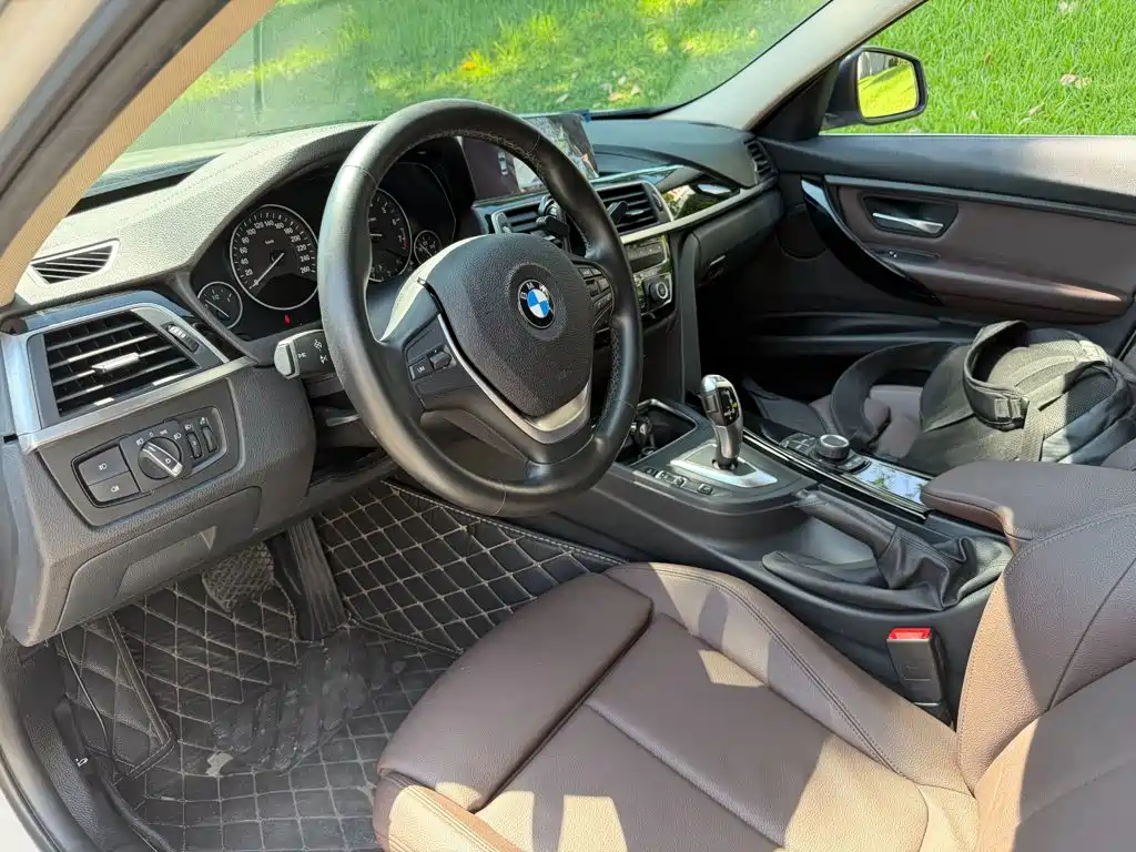 BMW 3 Series — миниатюра 7