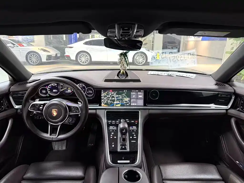 Porsche Panamera Hybrid — миниатюра 8