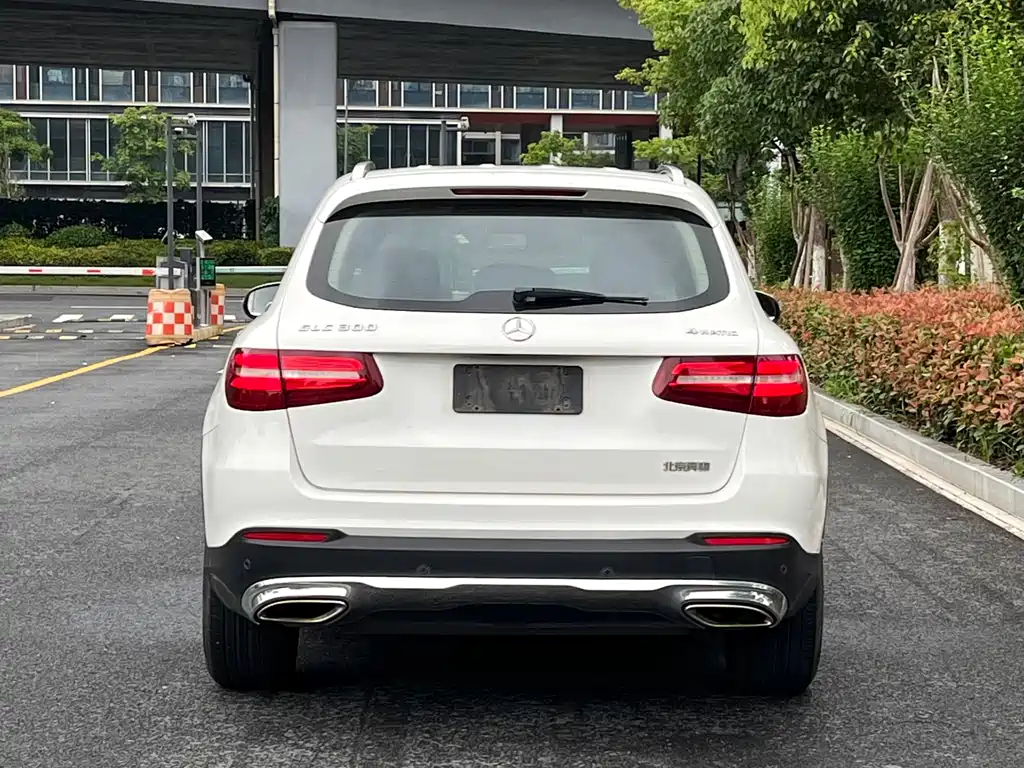 Mercedes-Benz GLC 2016 GLC 300 4MATIC