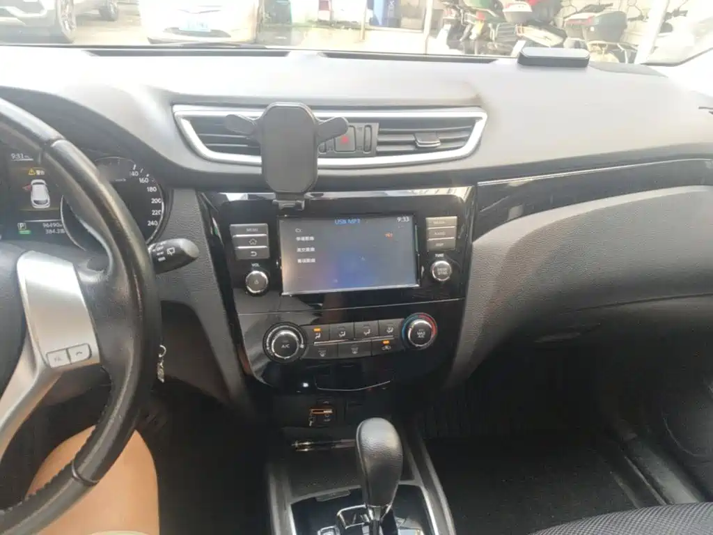 Nissan Qashqai 2017 2.0L CVT Smart V