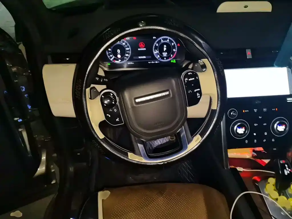 Land Rover Discovery Sport — миниатюра 6
