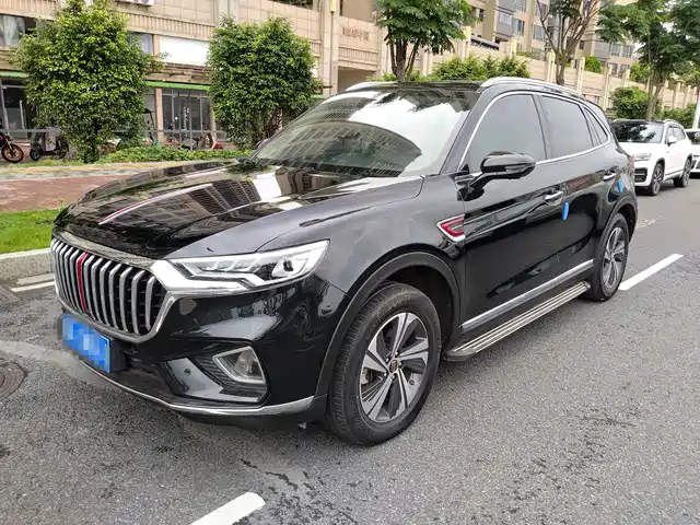 Hongqi HS5