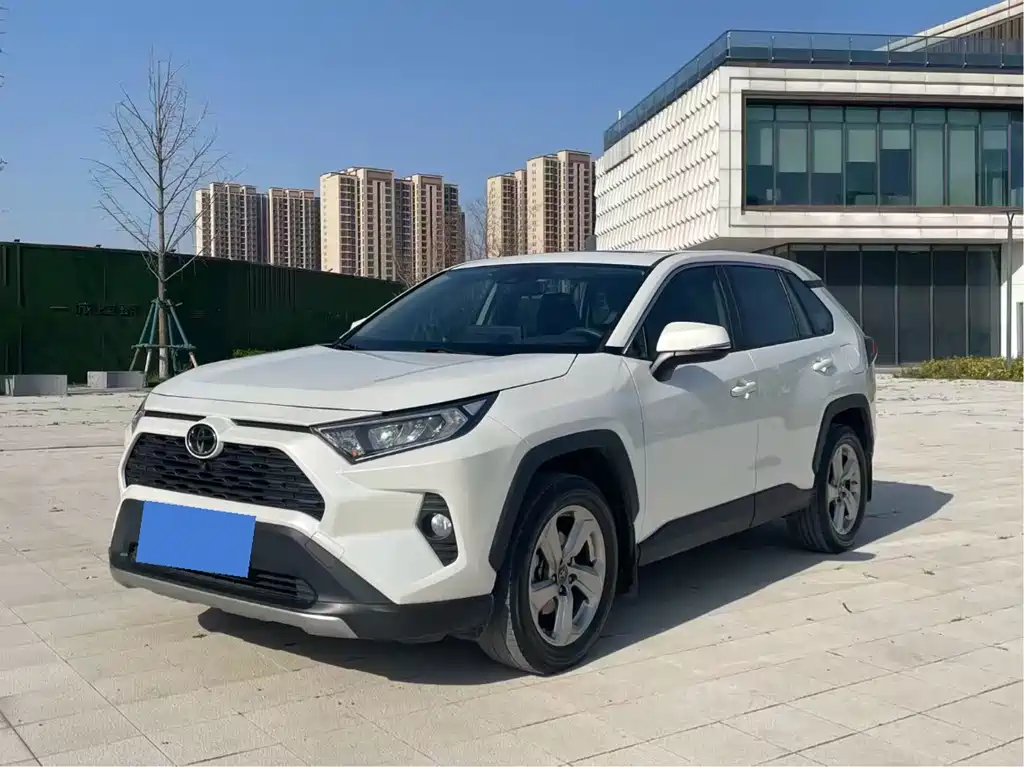Toyota RAV4 2021