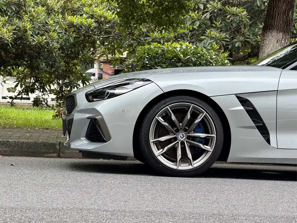 BMW Z4 — миниатюра 21