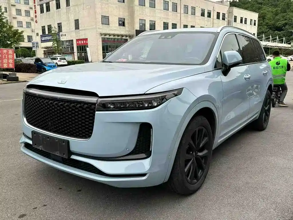 Li Auto ONE