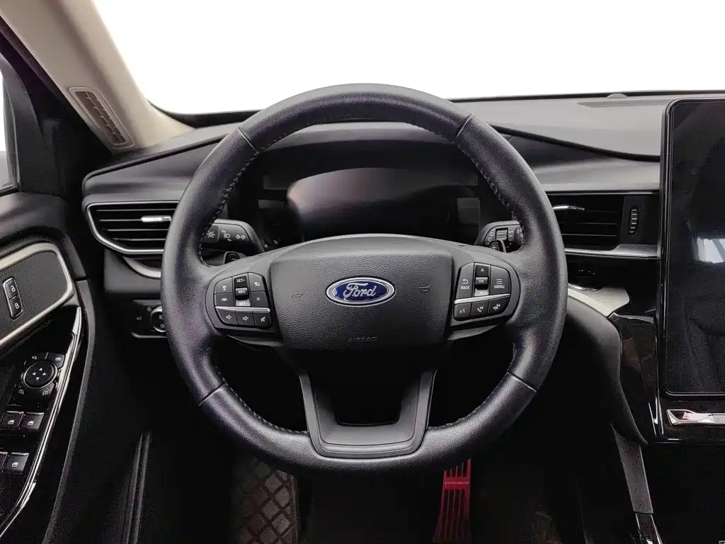 Ford Explorer — миниатюра 11