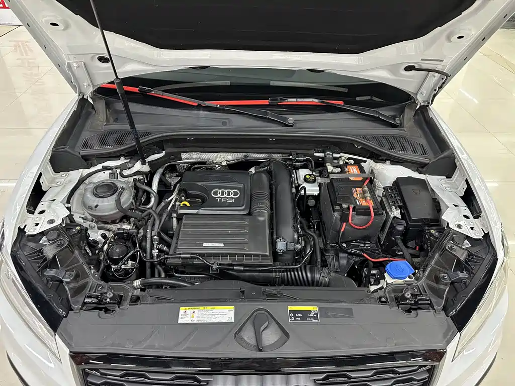 Audi Q2L 2020 35 TFSI Fashion