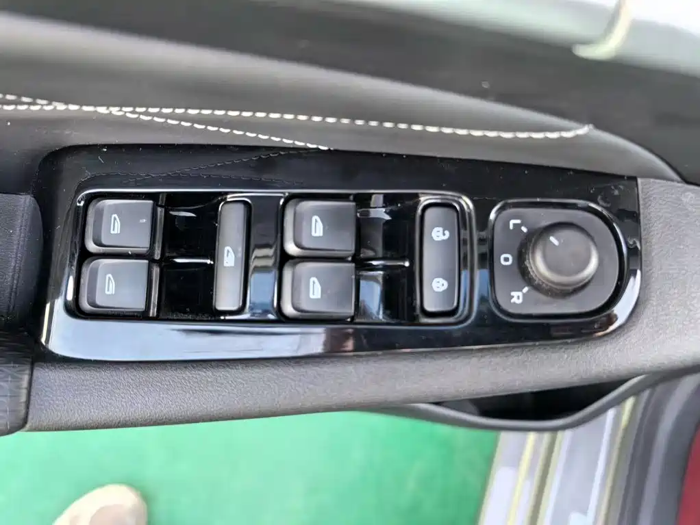 Geely Emgrand — миниатюра 13