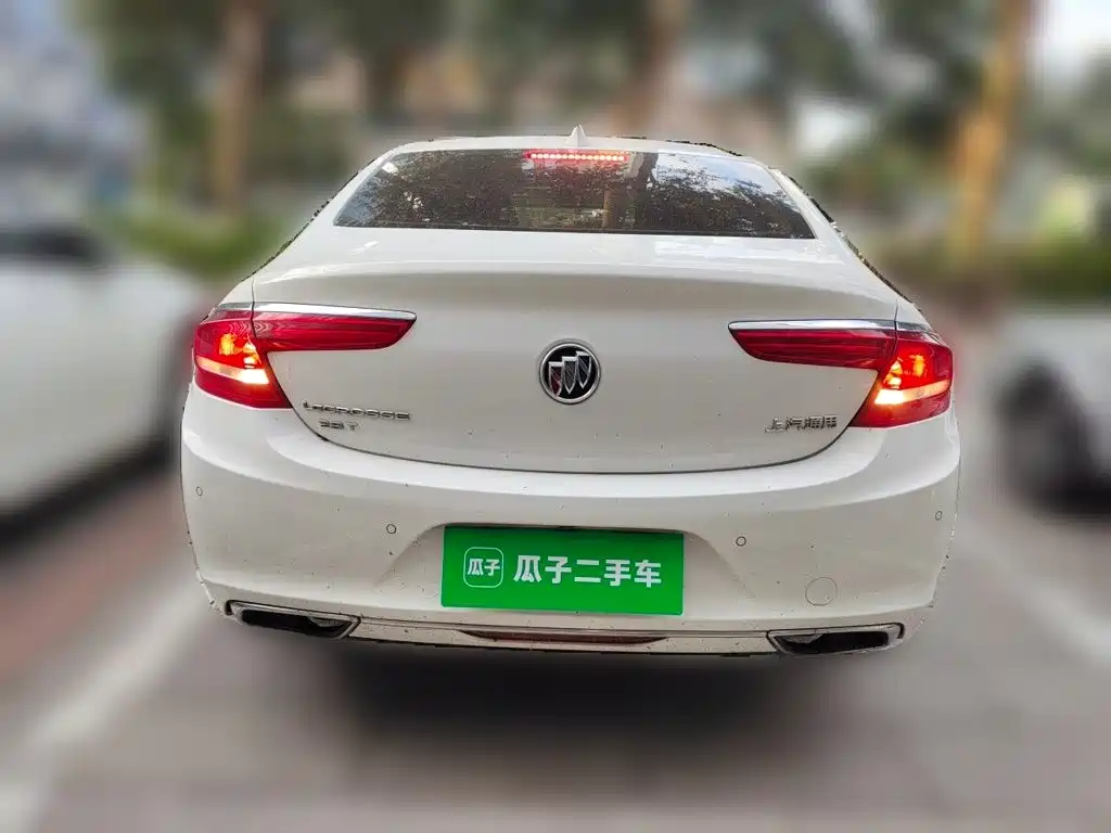 Buick LaCrosse — миниатюра 5