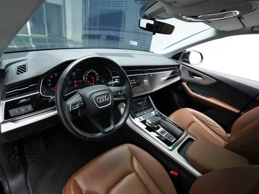 Audi Q8 2021 55 TFSI Luxury